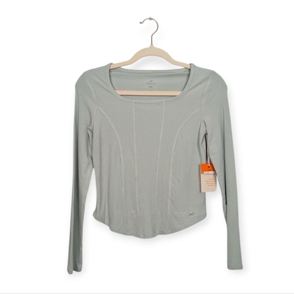 Freely Kiera Top L Aqua Gray Long Sleeve Athletic Yoga Activewear NWT